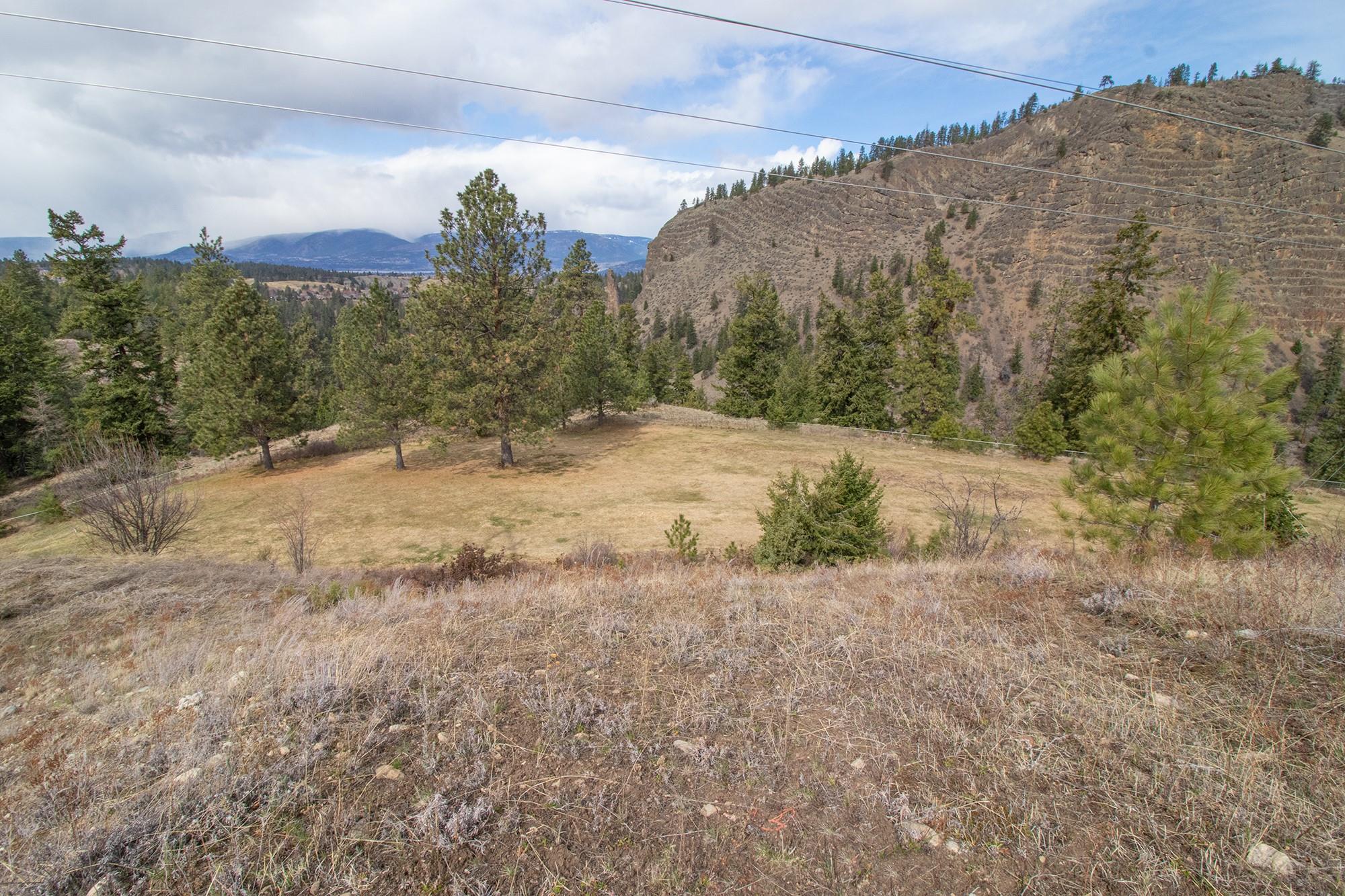 Hillside view over the SE Kelowna valley and benchlands