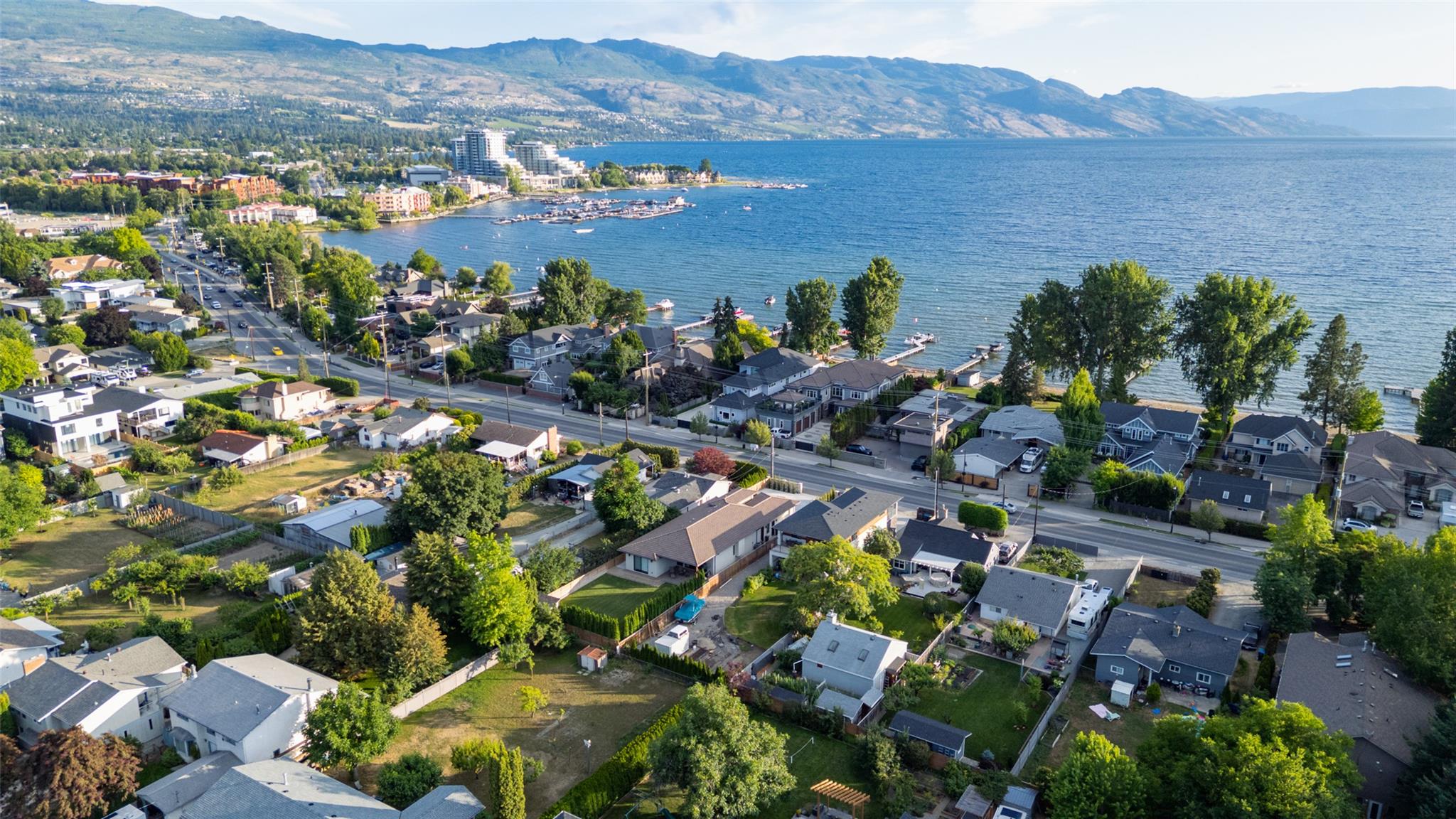 Aerial view of a Kelowna lakefront neighbourhood